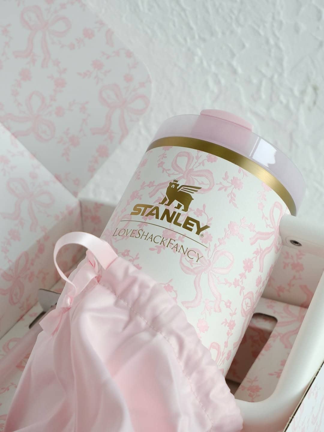 Термокружка Stanley Love Shack Fancy New, 1,18L / Голубой бантик 13